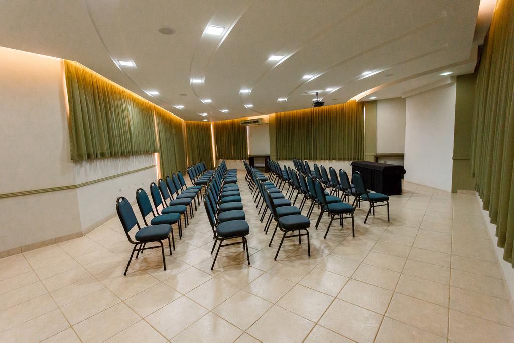 Tonello Business Hotel Campo Mourao Bagian luar foto